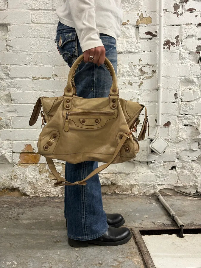 2000s Balenciaga Beige Leather City Bag Studded Hardware Shoulder Bag noBHafk 1