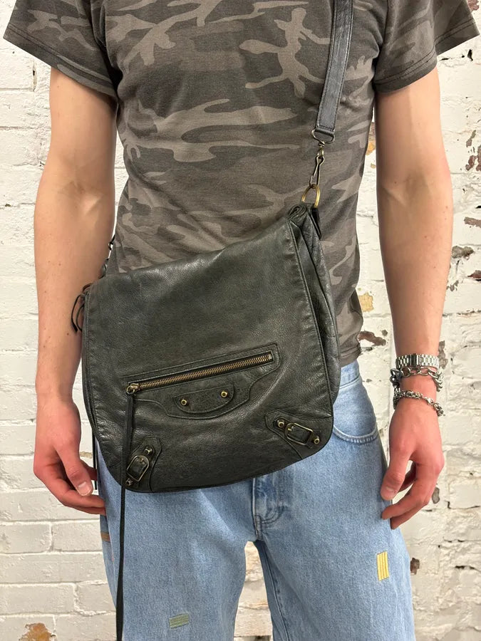 2000s Balenciaga Black Leather Messenger Bag gZebpIT 1