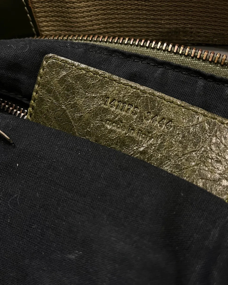 2000s Balenciaga Khaki Leather Multi-Pocket Shoulder Bag szuXXha 11