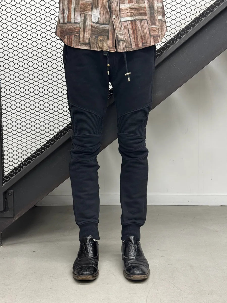 AW2016 Balmain Black Slim Jogger Pants EXRaAsd 1