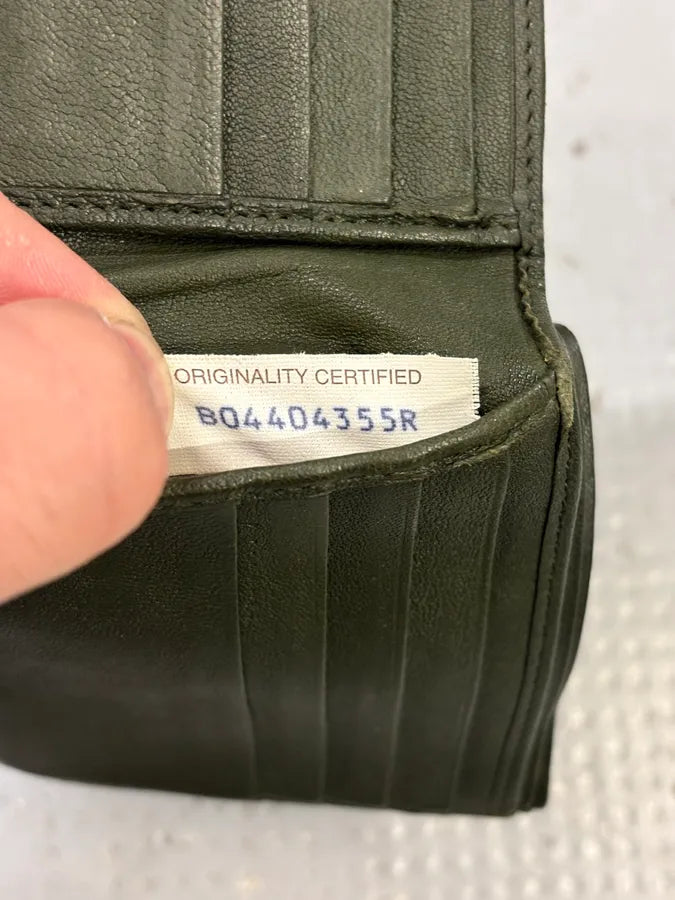 2000s Bottega Veneta Black & Dark Green Leather Woven Wallet hSdgflb 9