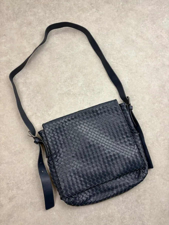 2000s Bottega Veneta Navy Woven Leather Crossbody Bag DFVvycL 3