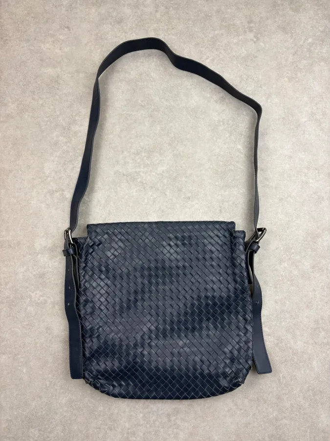 2000s Bottega Veneta Navy Woven Leather Crossbody Bag DFVvycL 4