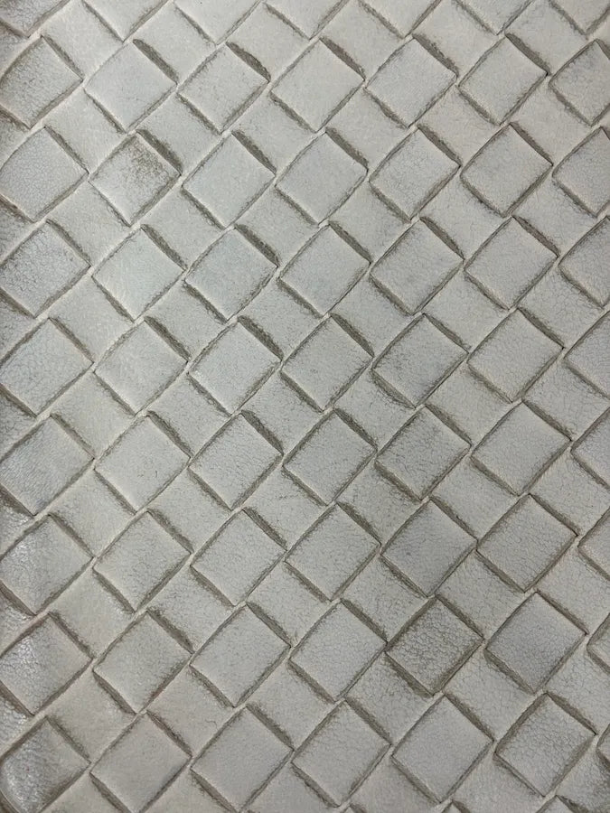 2000s Bottega Veneta White Woven Leather Wallet uSxcEXL 4