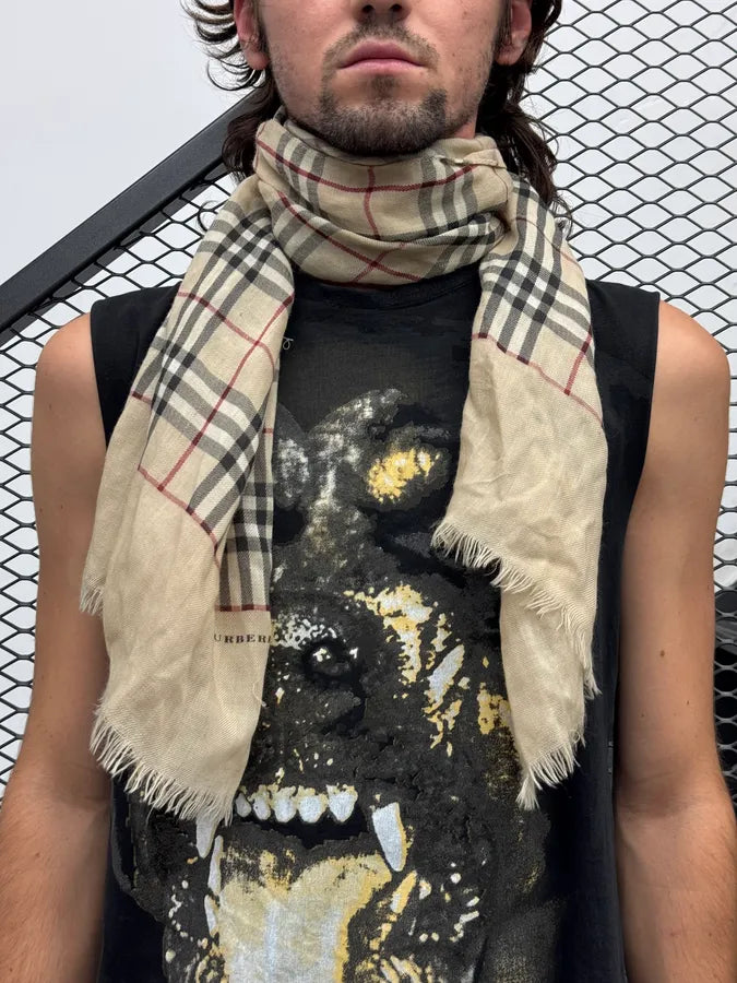 2000s Burberry Beige Signature Tartan Scarf CkHqCGL 1