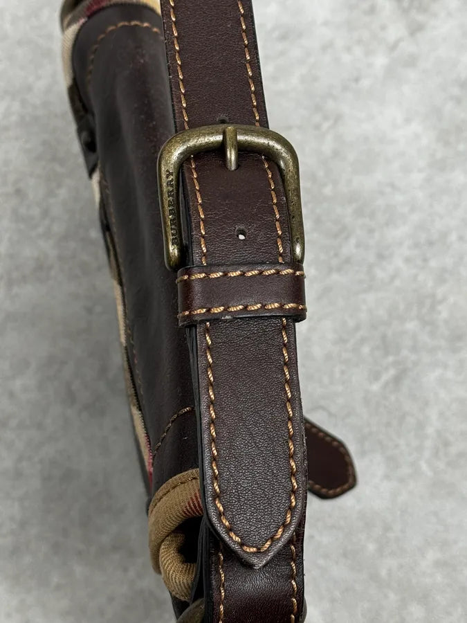 2000s Burberry Brown Leather Handle Bag ACaqDrf 5