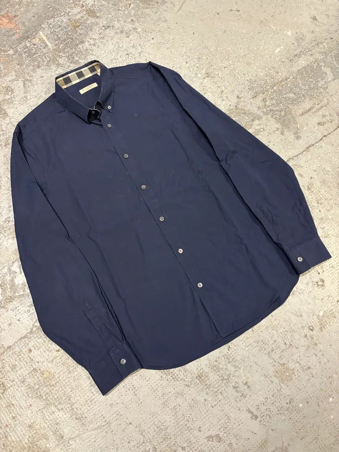 2000s Burberry Navy Tartan Minimalist Shirt (M) HMfBhaW 3