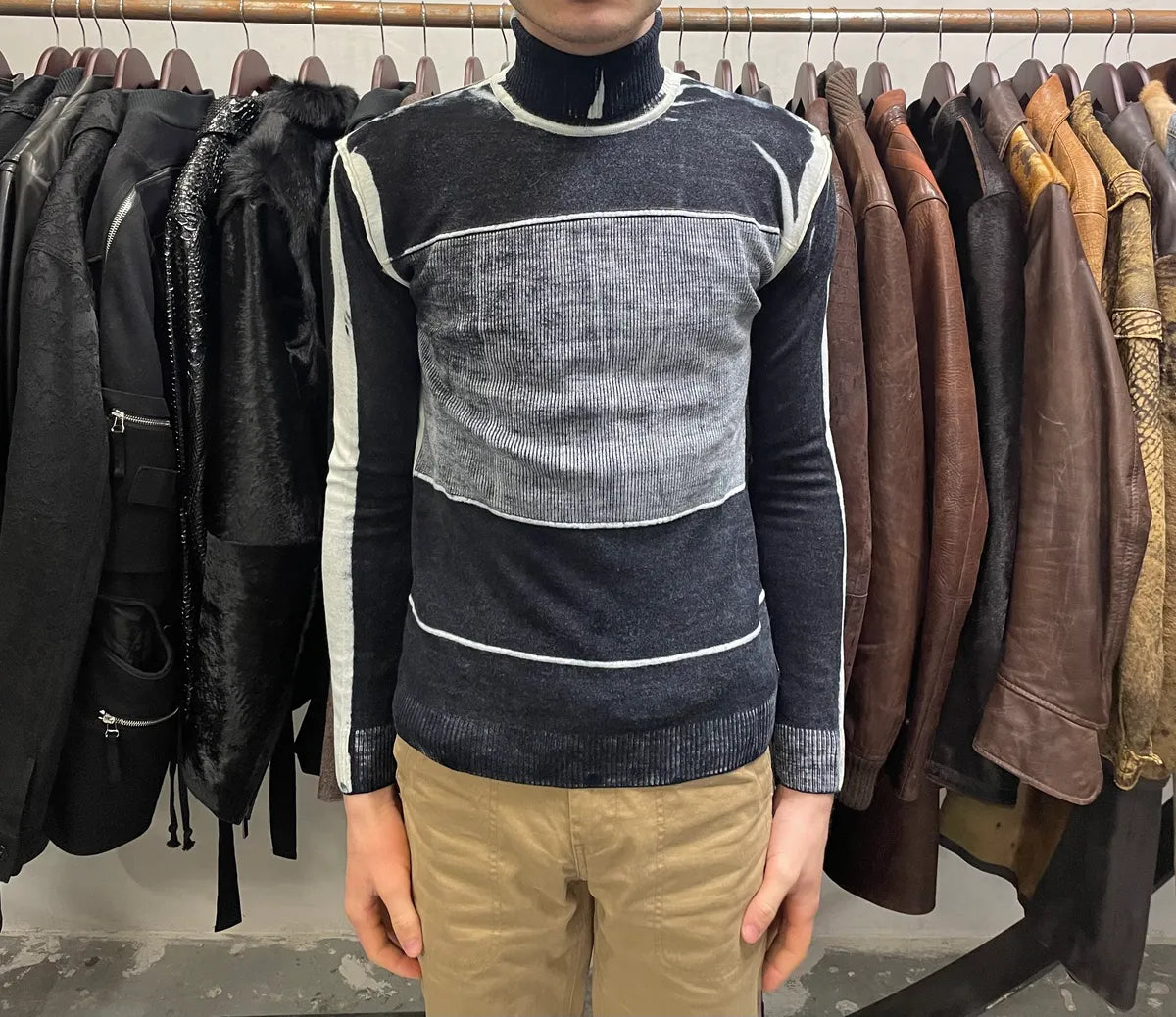 2000s Cavalli Black & White Irregular Effect Turtleneck (S) XvjMNit 1