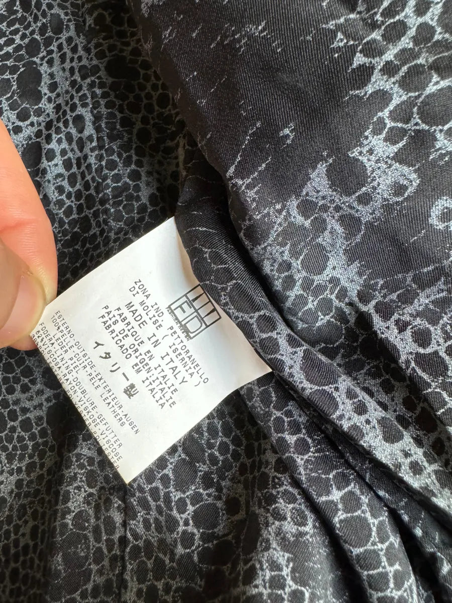 2000s Cavalli Varnished Python Skin Grey Leather Jacket fyDjhBY 10