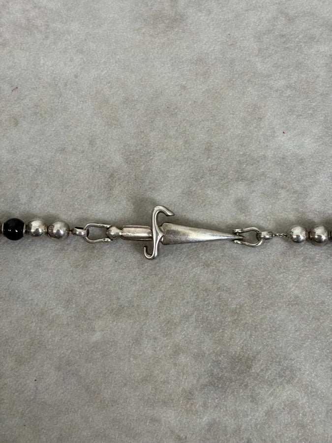 2000s Cesare Paciotti Black & Grey Beaded Dagger Charm Bracelet MuqBdxv 5