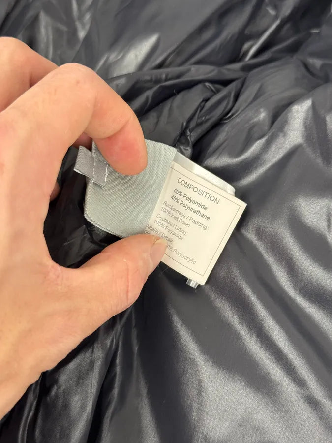 2000s Chanel White & Red Megalaced Black Puffer Jacket qizvTrm 13