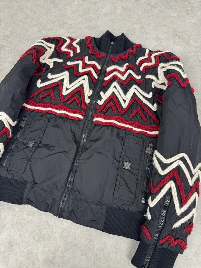 2000s Chanel White & Red Megalaced Black Puffer Jacket qizvTrm 3