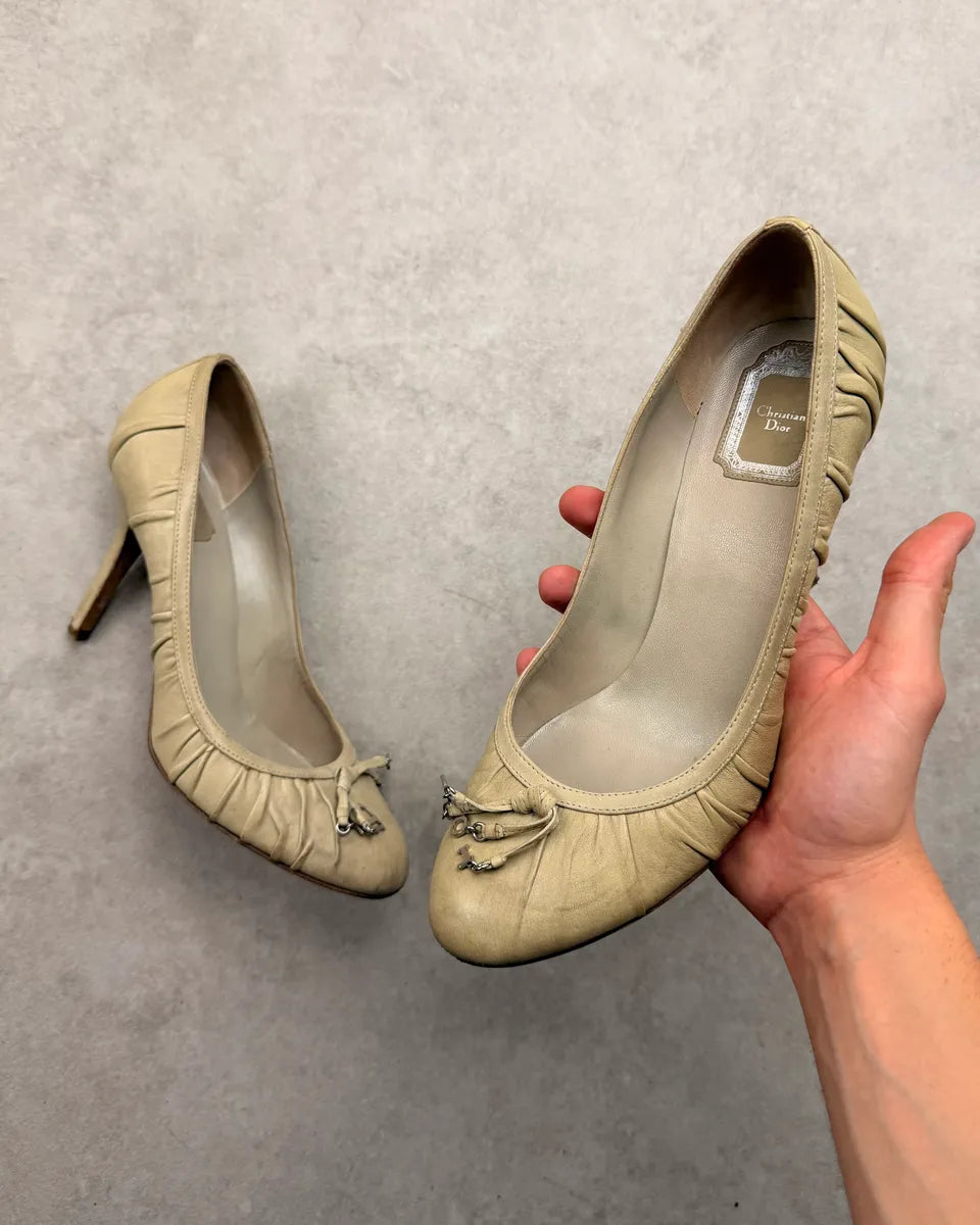 2000s Christian Dior Khaki Beige Leather Gathered Bow Heels AkTLKfn 0