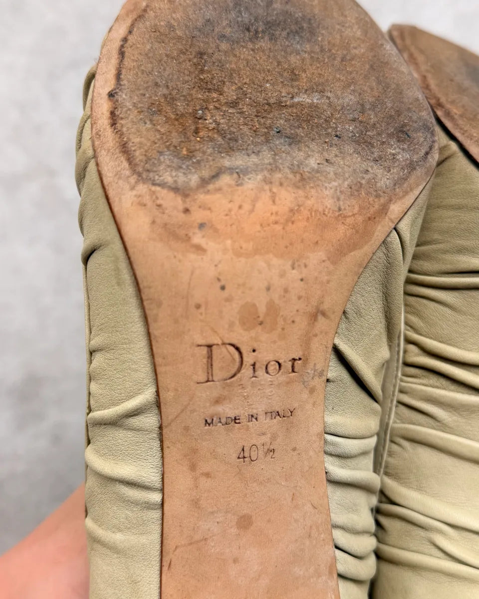 2000s Christian Dior Khaki Beige Leather Gathered Bow Heels AkTLKfn 7