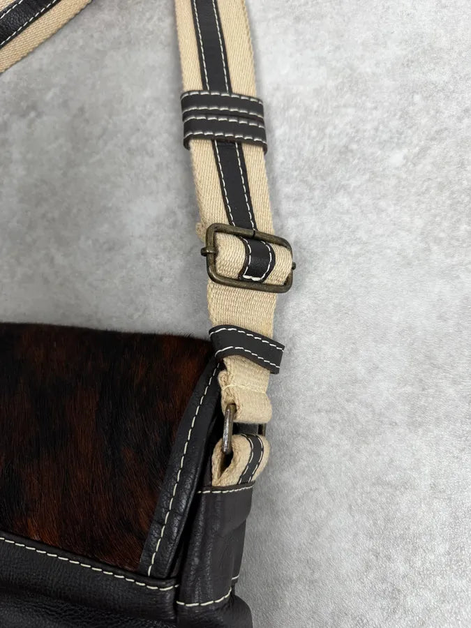 2000s Cow Pony Hair Leather Shoulder Bag DJPVJKE 8