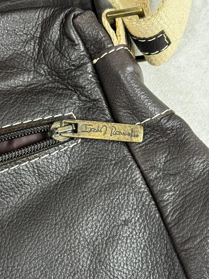 2000s Cow Pony Hair Leather Shoulder Bag DJPVJKE 11