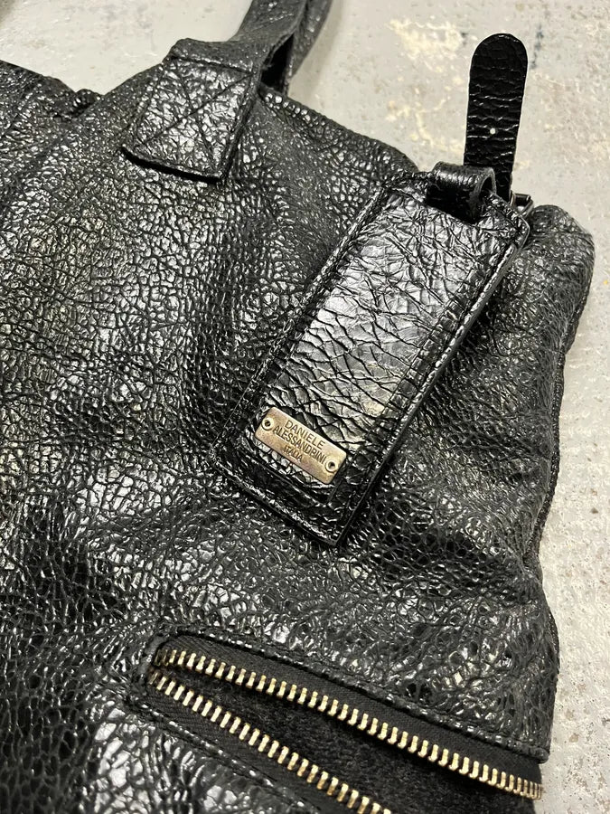 2000s Daniele Alessandrini Raw Black Leather Zip Handle Bag jwZFExd 4
