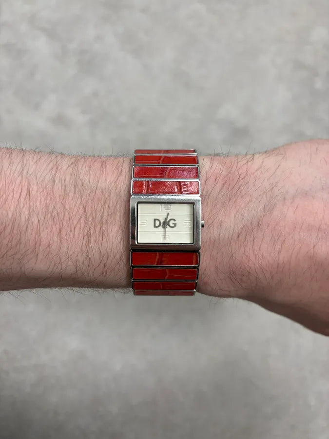 2000s Dolce & Gabbana Red Crocodile Effect Watch wUCxVSB 3
