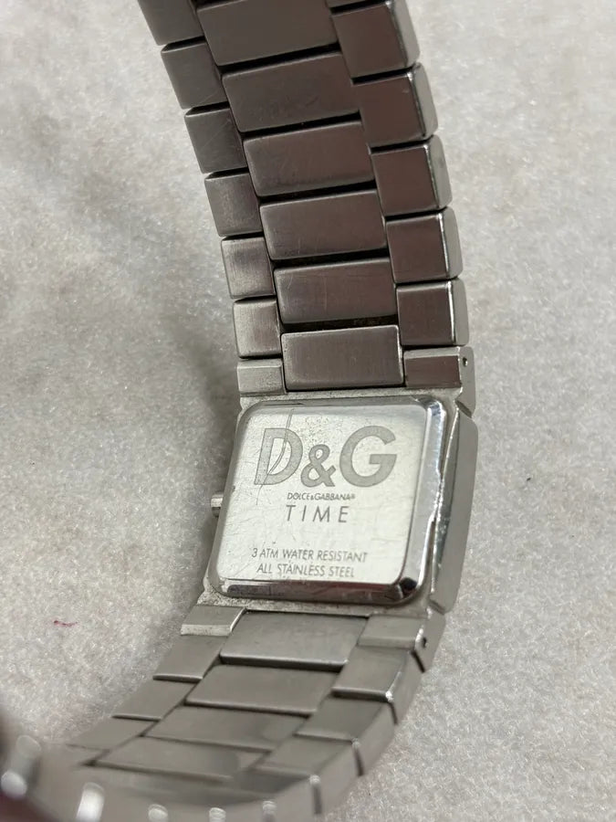 2000s Dolce & Gabbana Red Crocodile Effect Watch wUCxVSB 6