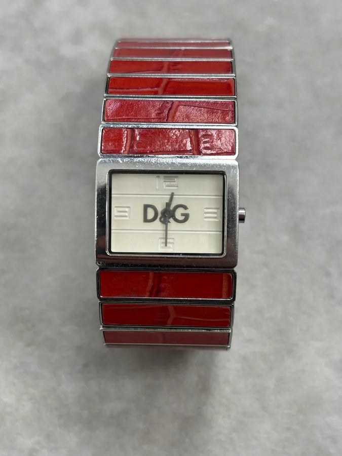 2000s Dolce & Gabbana Red Crocodile Effect Watch wUCxVSB 0