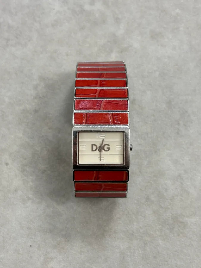 2000s Dolce & Gabbana Red Crocodile Effect Watch wUCxVSB 4