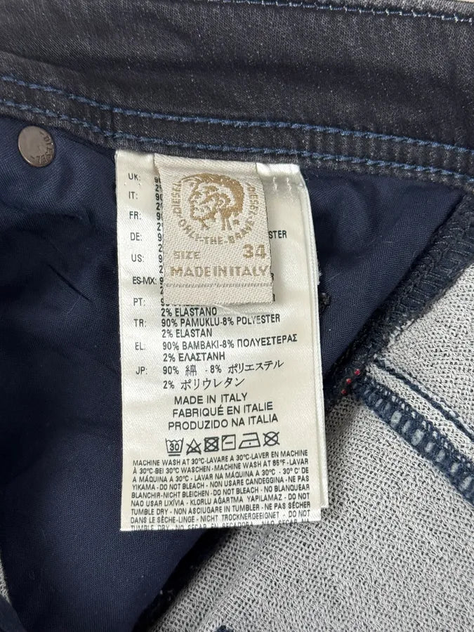 2000s Diesel Black Faded Wax Jeans xOexCaE 13