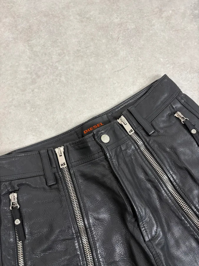 2000s Diesel Black Multi Zips Biker Leather Shorts SLIKnxg 5