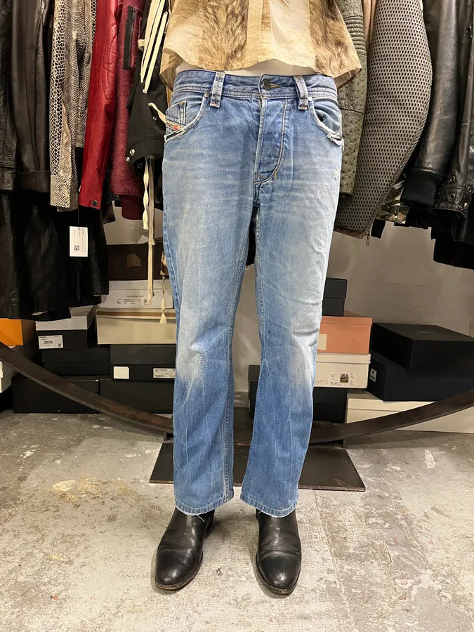 2000s Diesel Blue Faded Denim Jeans imHUvCE 1