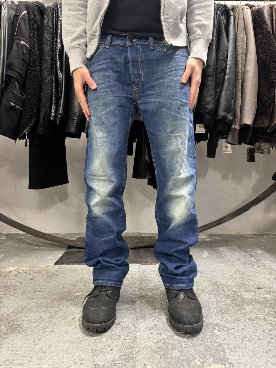2000s Diesel Blue Faded Denim Jeans ETLYjYq 0