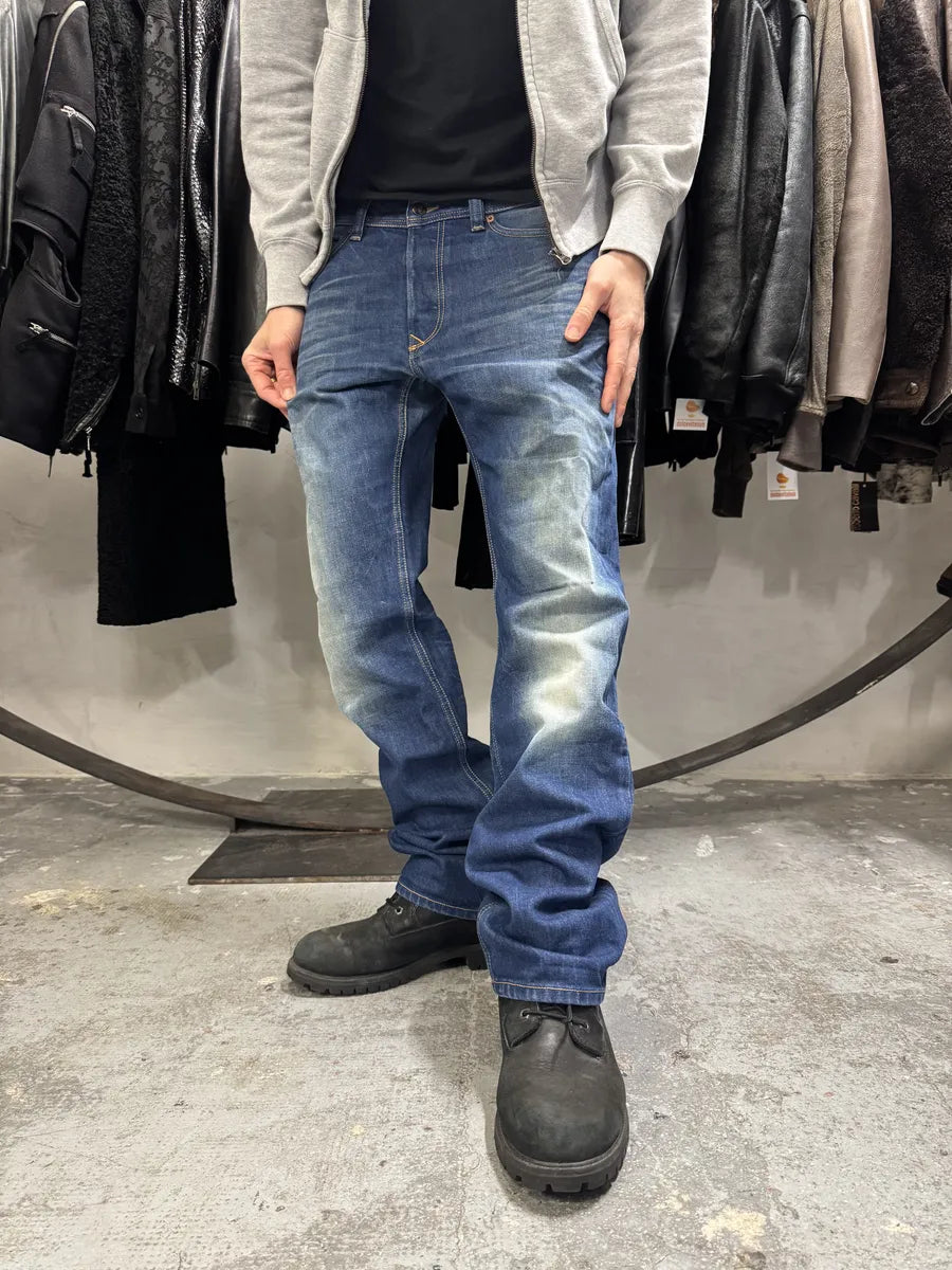 2000s Diesel Blue Faded Denim Jeans ETLYjYq 1
