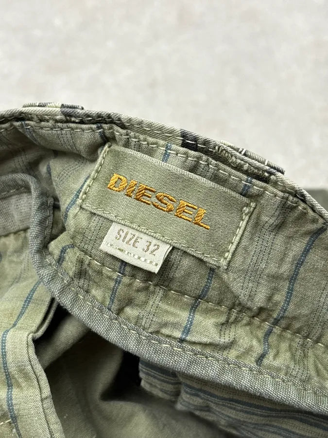 2000s Diesel Khaki Camo Cargo Shorts qTKuXmv 8
