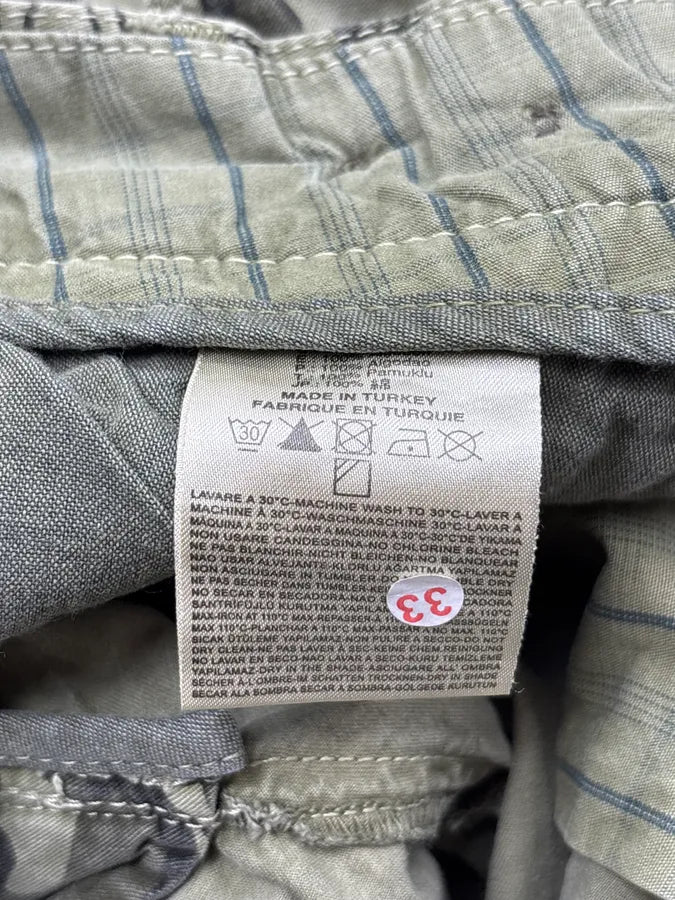 2000s Diesel Khaki Camo Cargo Shorts qTKuXmv 9
