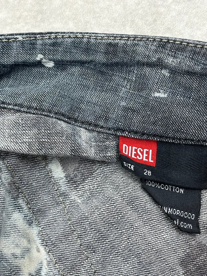 2000s Diesel Grey Tones Painted Denim Jeans RIAtZrg 14