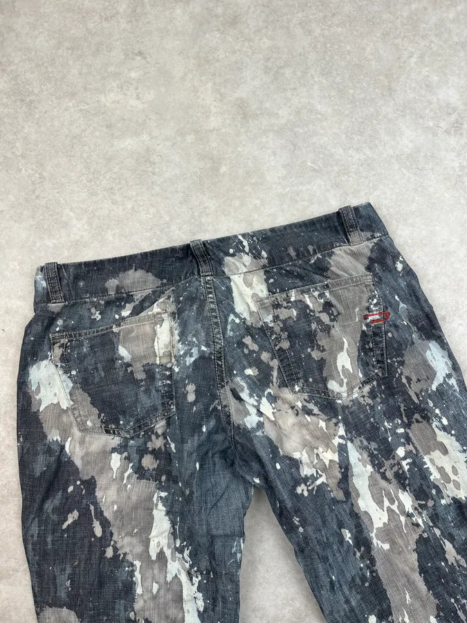 2000s Diesel Grey Tones Painted Denim Jeans RIAtZrg 8