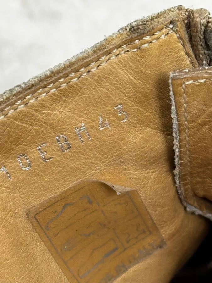 2000s Dior Beige Suede Leather Boots KIjLAvF 6