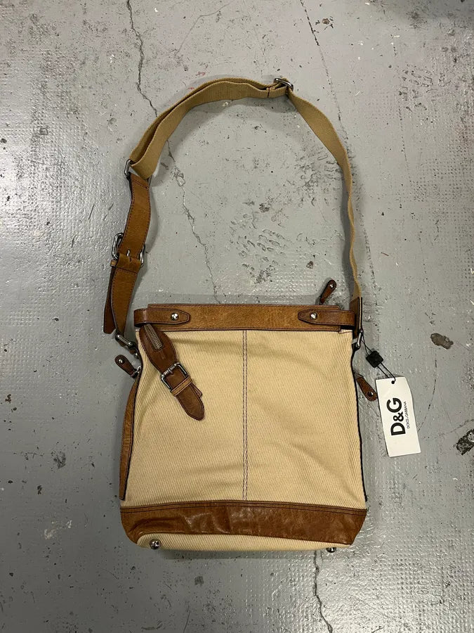 2000s Dolce & Gabbana Beige Canva Leather Shoulder Bag SHorgqk 1