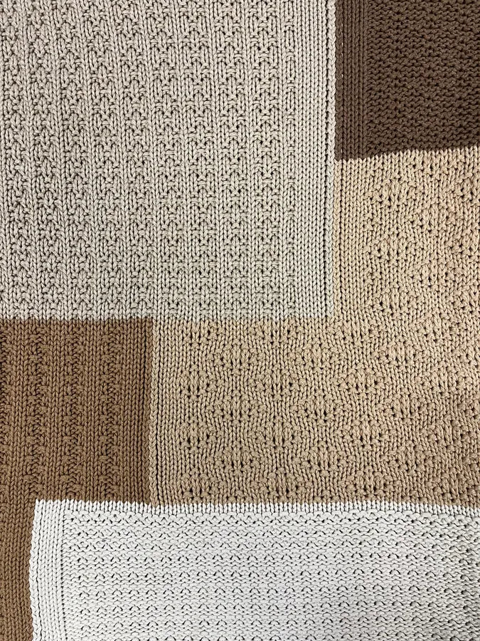 2000s Dolce & Gabbana Beige Wool Sweater (M/L) 5