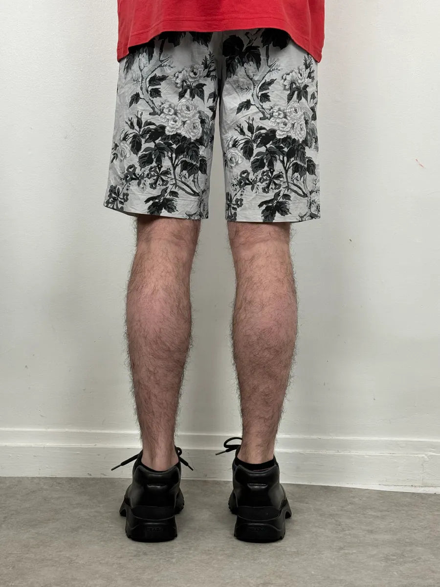2000s Dolce & Gabbana Black & White Leafes Flowers Short QnfRxfr 3