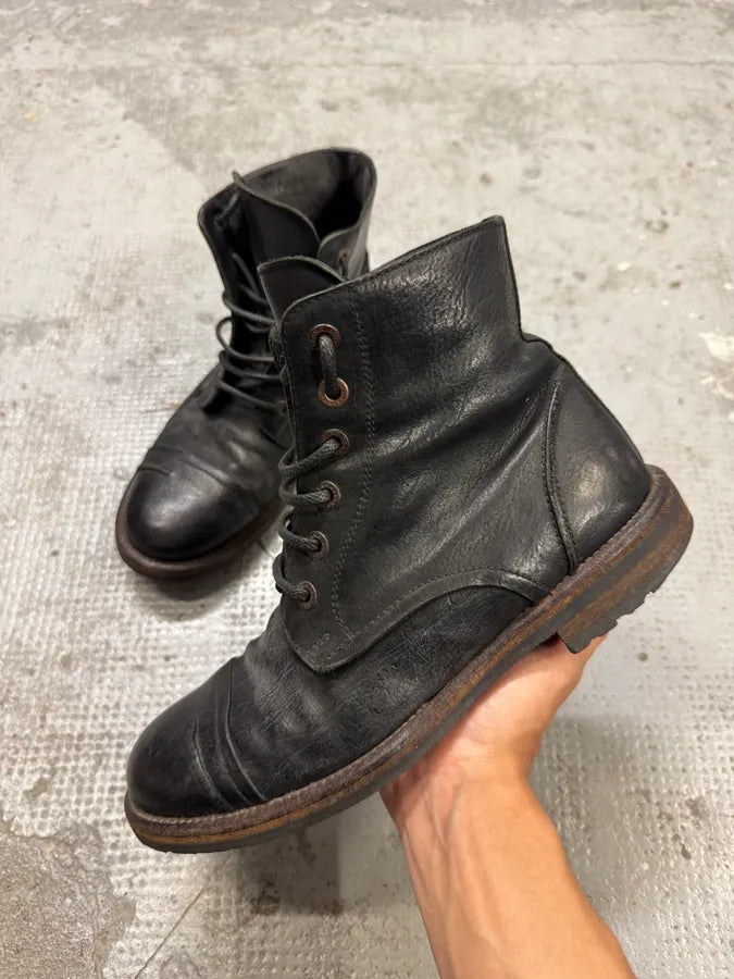 2000s Dolce & Gabbana Black Eroded Leather Boots kZvvccK 2