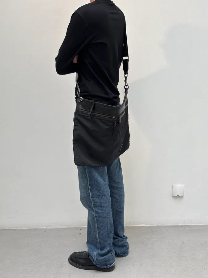 2000s Dolce & Gabbana Black Hybrid Leather Shoulder Bag vvDqrYZ 1