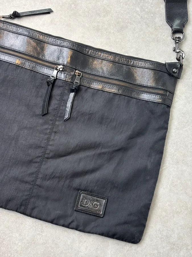 2000s Dolce & Gabbana Black Hybrid Leather Shoulder Bag vvDqrYZ 4