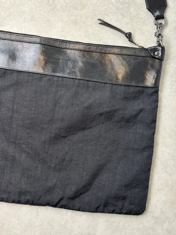 2000s Dolce & Gabbana Black Hybrid Leather Shoulder Bag vvDqrYZ 6