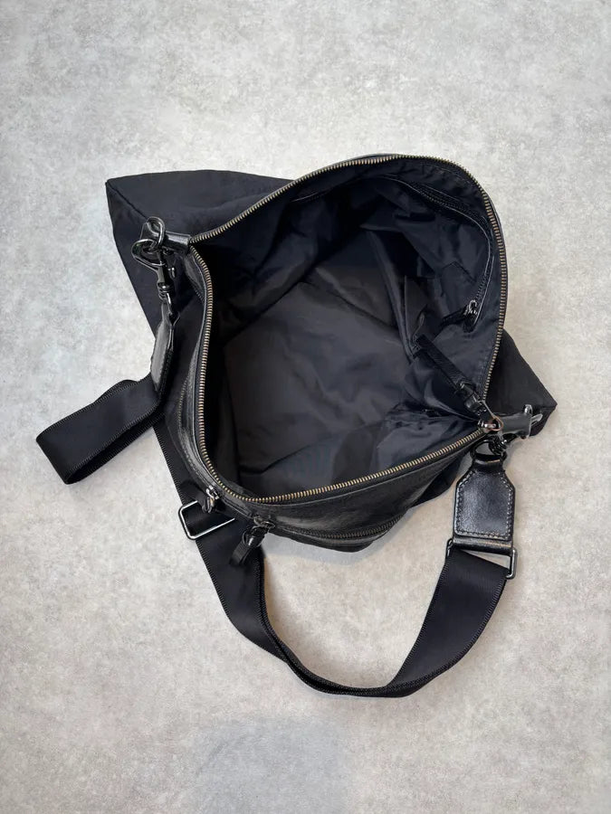 2000s Dolce & Gabbana Black Hybrid Leather Shoulder Bag vvDqrYZ 9