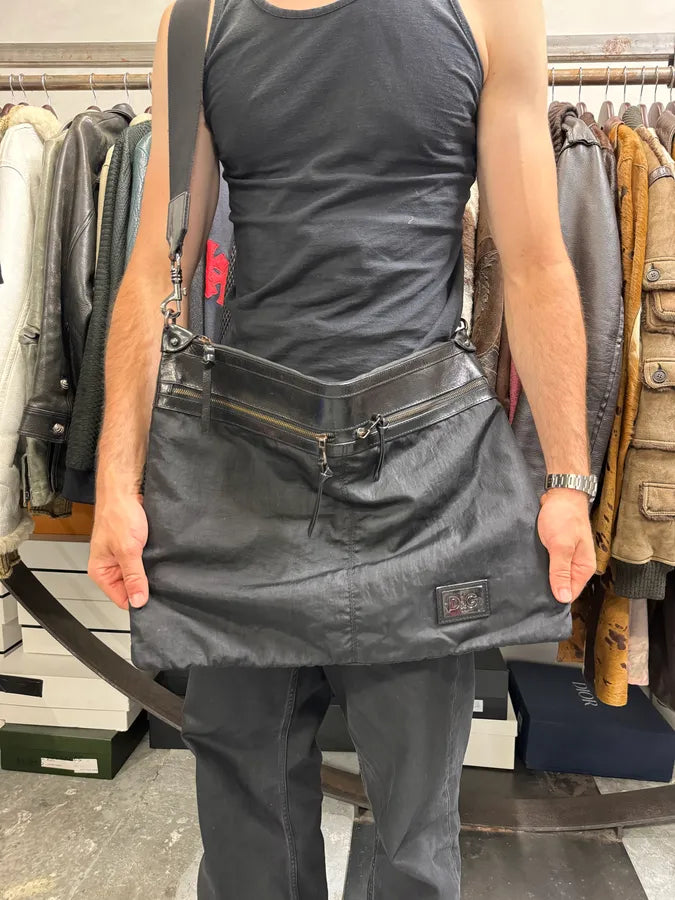 2000s Dolce & Gabbana Black Hybrid Nylon & Leather Shoulder Bag BmjtRZQ 3