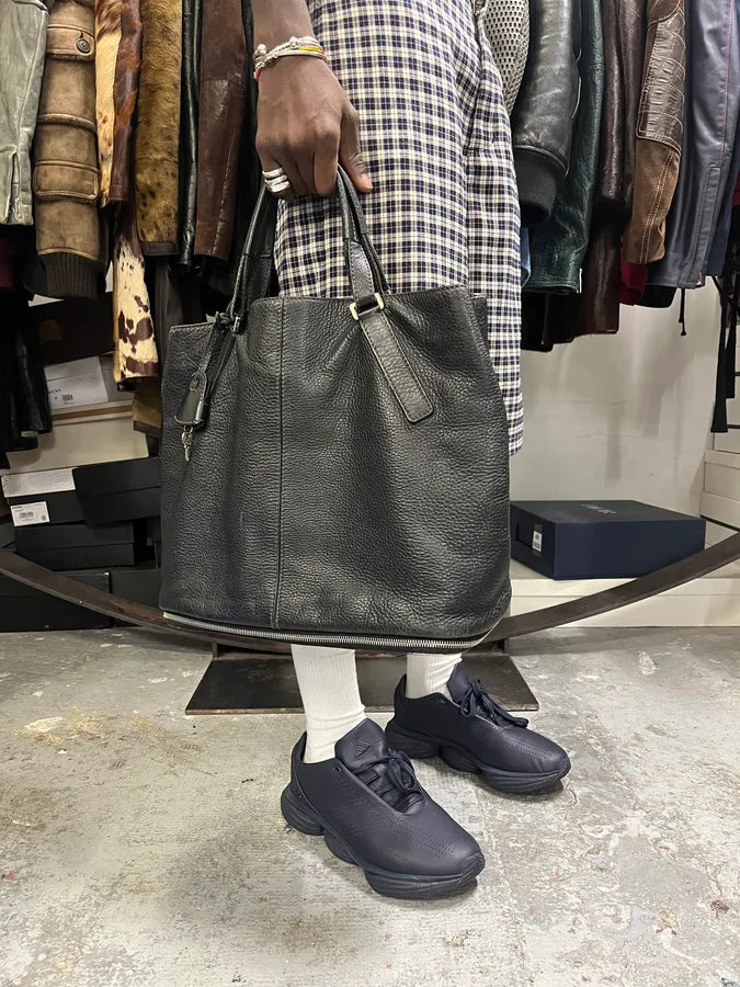 2000s Dolce & Gabbana Black Kati Multi Zips Handle Bag smFGzJZ 1