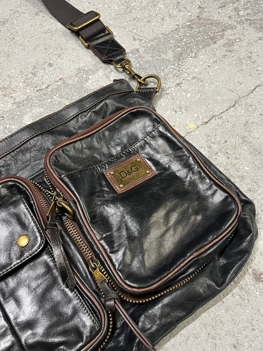 2000s Dolce & Gabbana Black Leather Cargo Shoulder Bag (OS) qsrFcBh 3