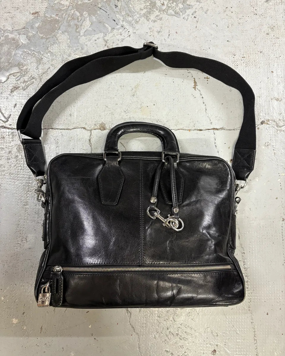 2000s Dolce & Gabbana Black Leather Minimalist Shoulder Bag qTCsHWd 0