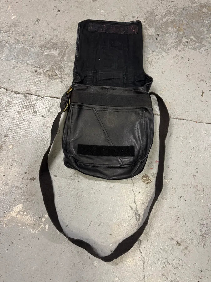 2000s Dolce & Gabbana Black Leather Shoulder Bag rYJhmOt 8