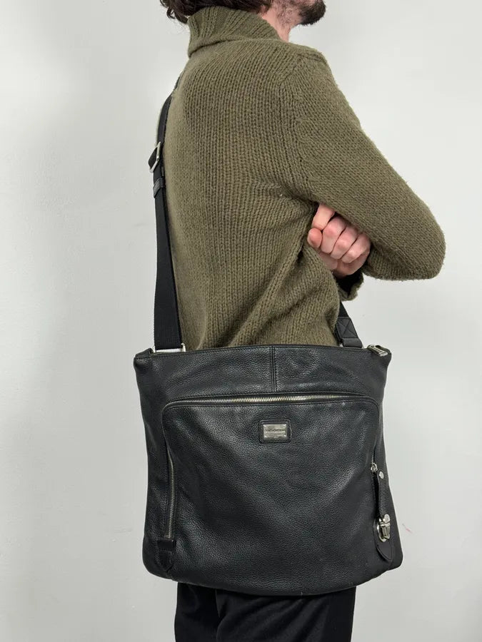 2000s Dolce & Gabbana Black Leather Shoulder Bag YvWeRVL 1