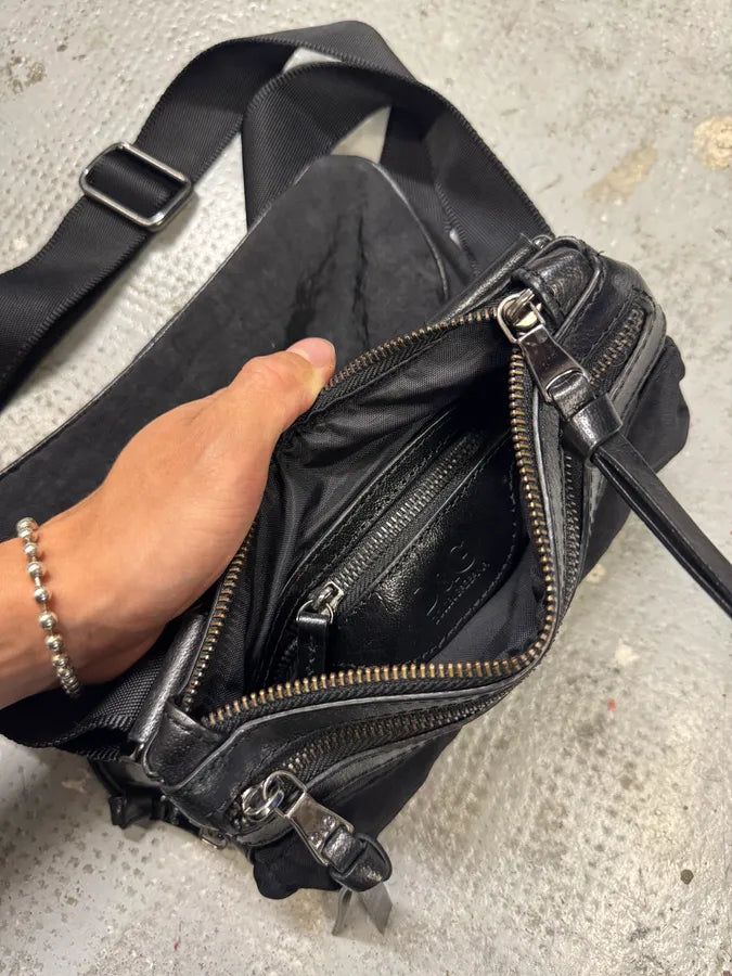 2000s Dolce & Gabbana Black Nylon Cargo Shoulder Bag ZtGMfnP 5